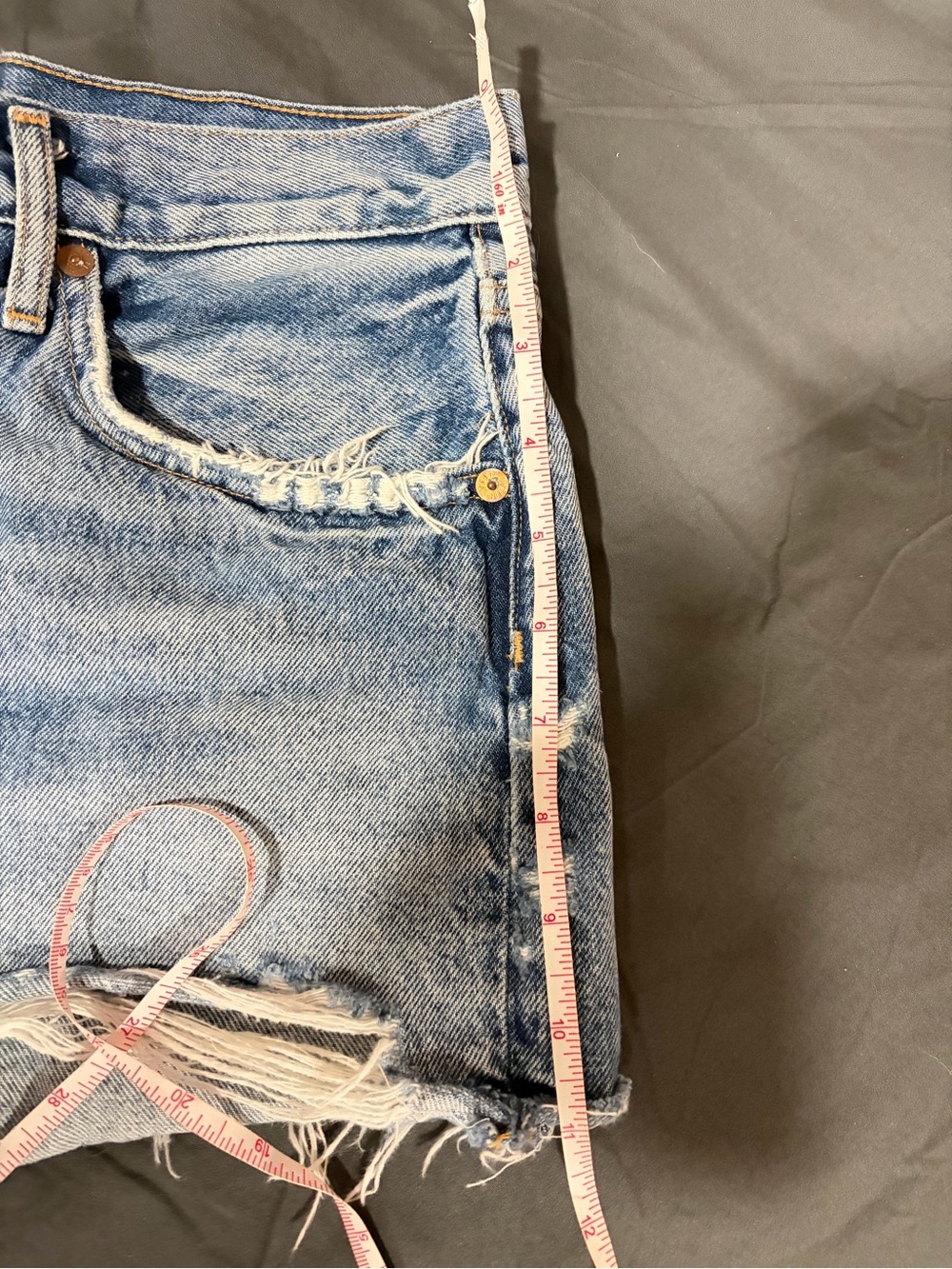 AGOLDE Distressed High Rise Denim Shorts Medium Wash - Picture 8 of 9